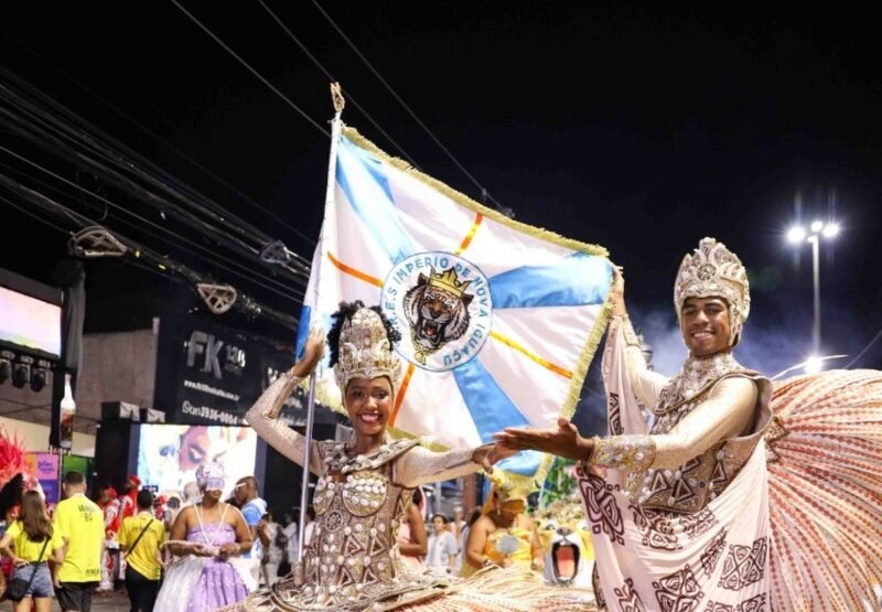 Império de Nova Iguaçu recebe Yago Silva e Bárbara Falcão como seu novo casal de mestre-sala e porta-bandeira