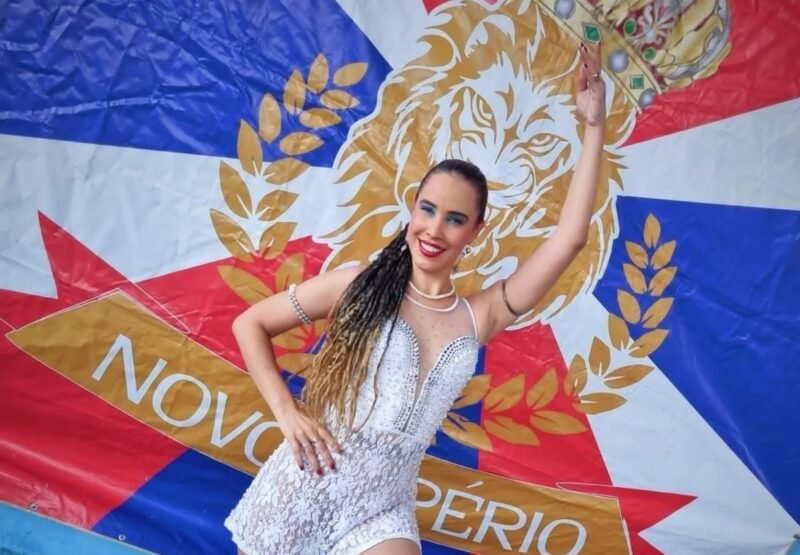 Nívea Alchorne brilha como nova Rainha de Bateria da Novo Império