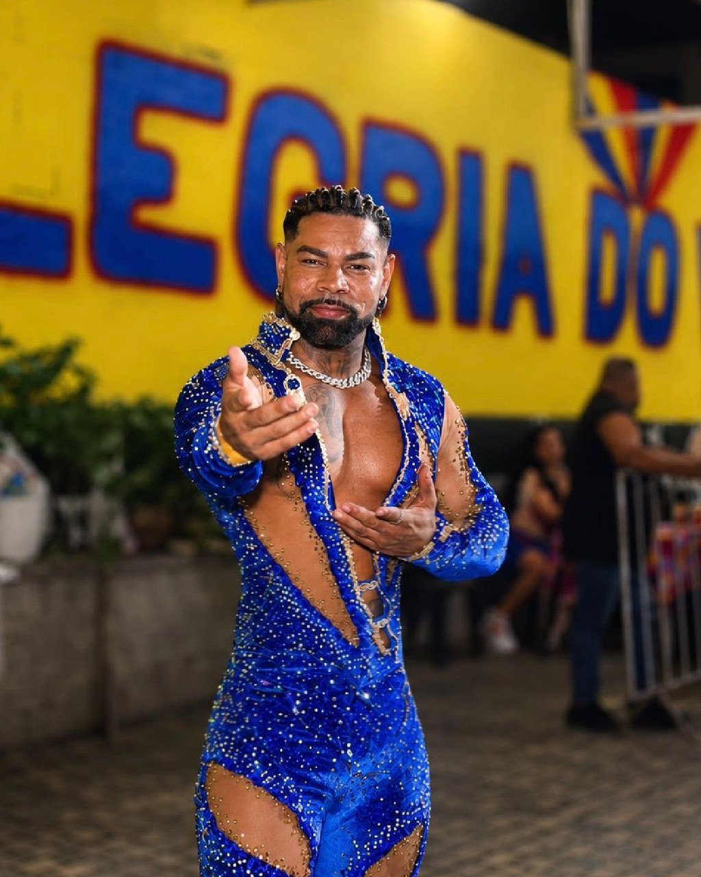 A realeza que brilha no compasso da Cadência do Vilar