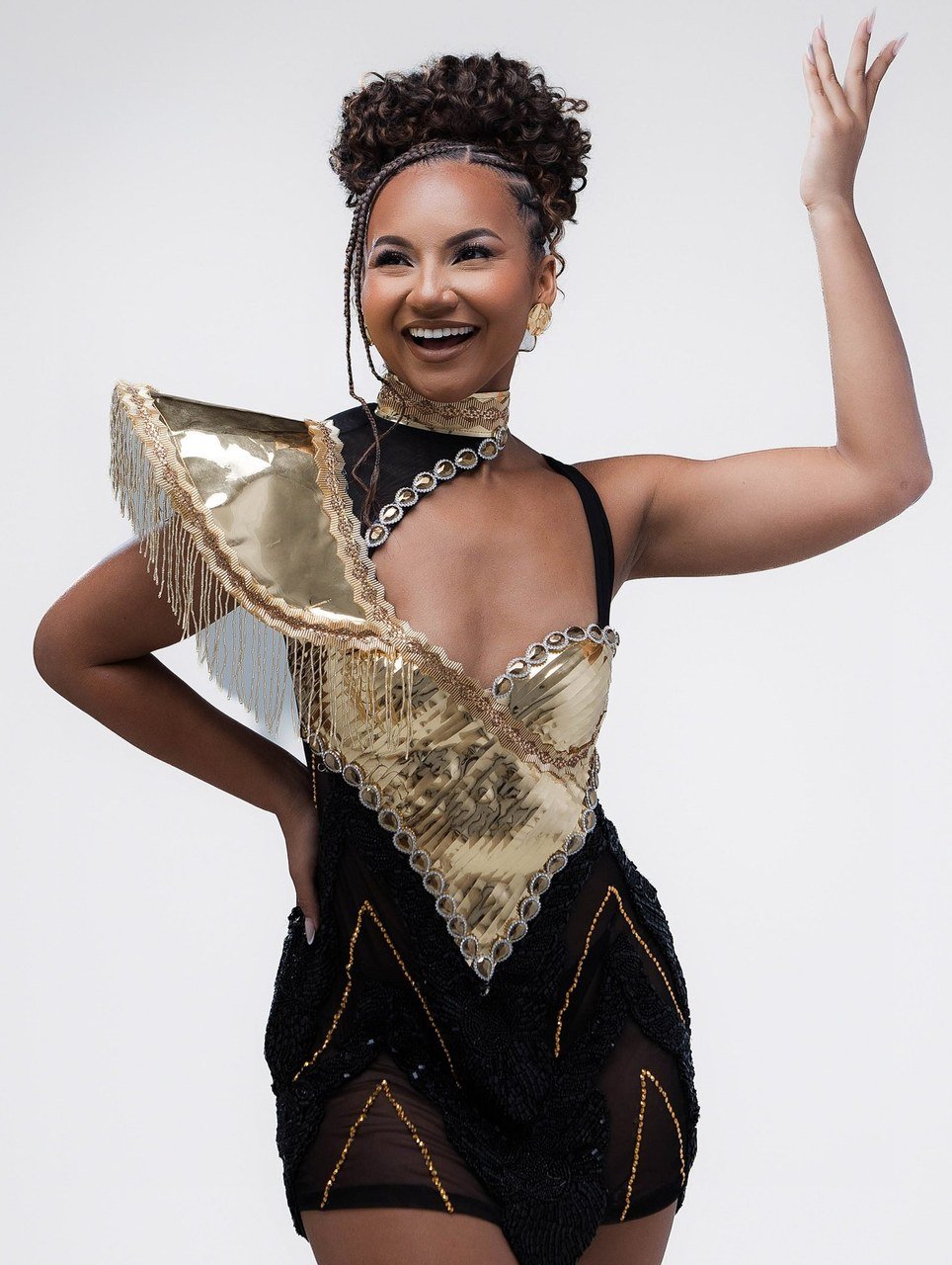 Rayane Dumont, rainha de bateria: a história de Maricá que chega ao Grupo Especial