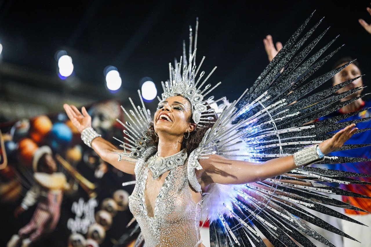 A ciência do samba: Nathalia Brito une medicina e paixão rumo a 2027