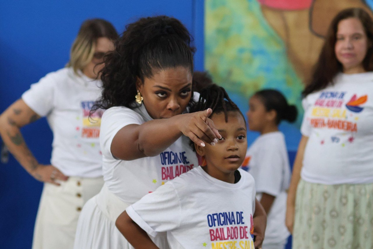 A poesia do bailado ganha as ruas de Niterói com oficinas gratuitas