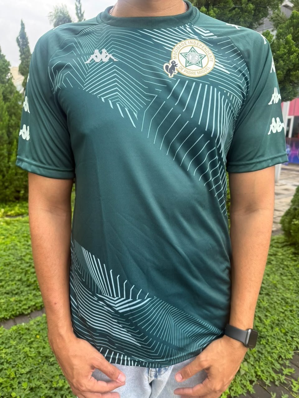 O brilho da Estrela Guia e o compasso do samba iluminam o Baródromo