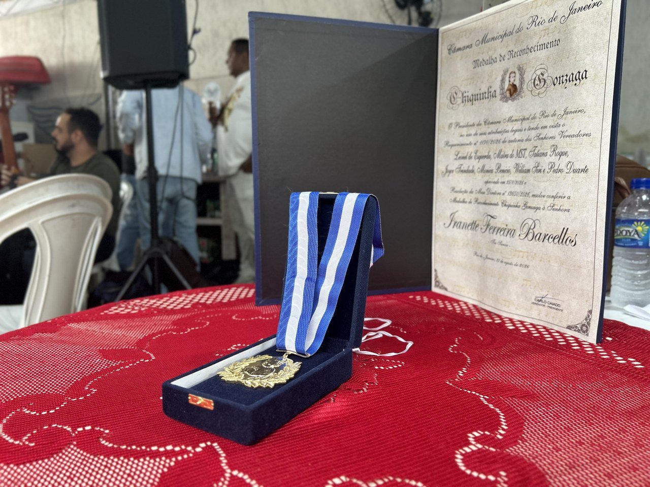 O brilho eterno de Madureira: Tia Surica recebe a Medalha Chiquinha Gonzaga
