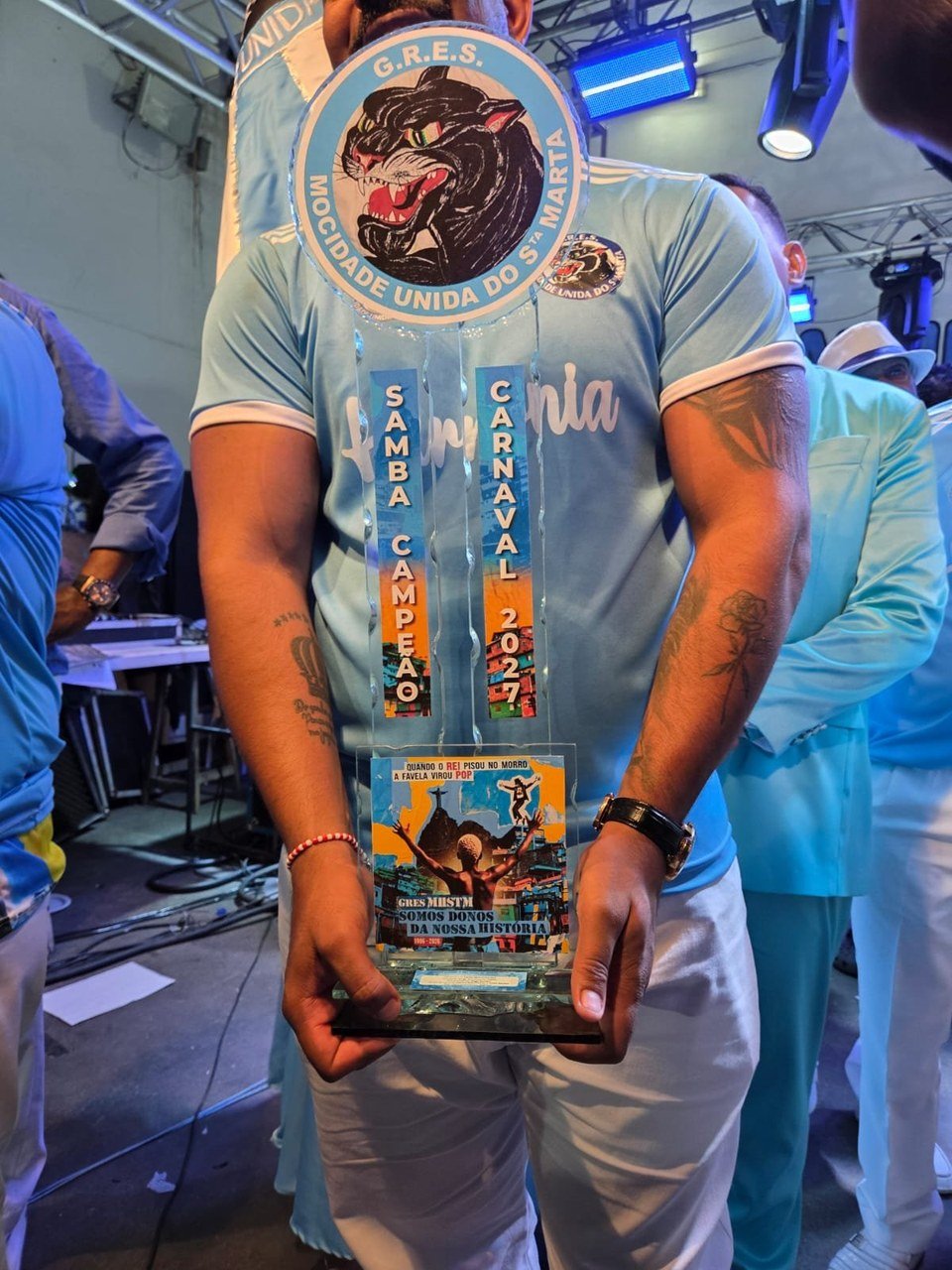 O som que eterniza a favela: Santa Marta escolhe hino para o Carnaval 2027