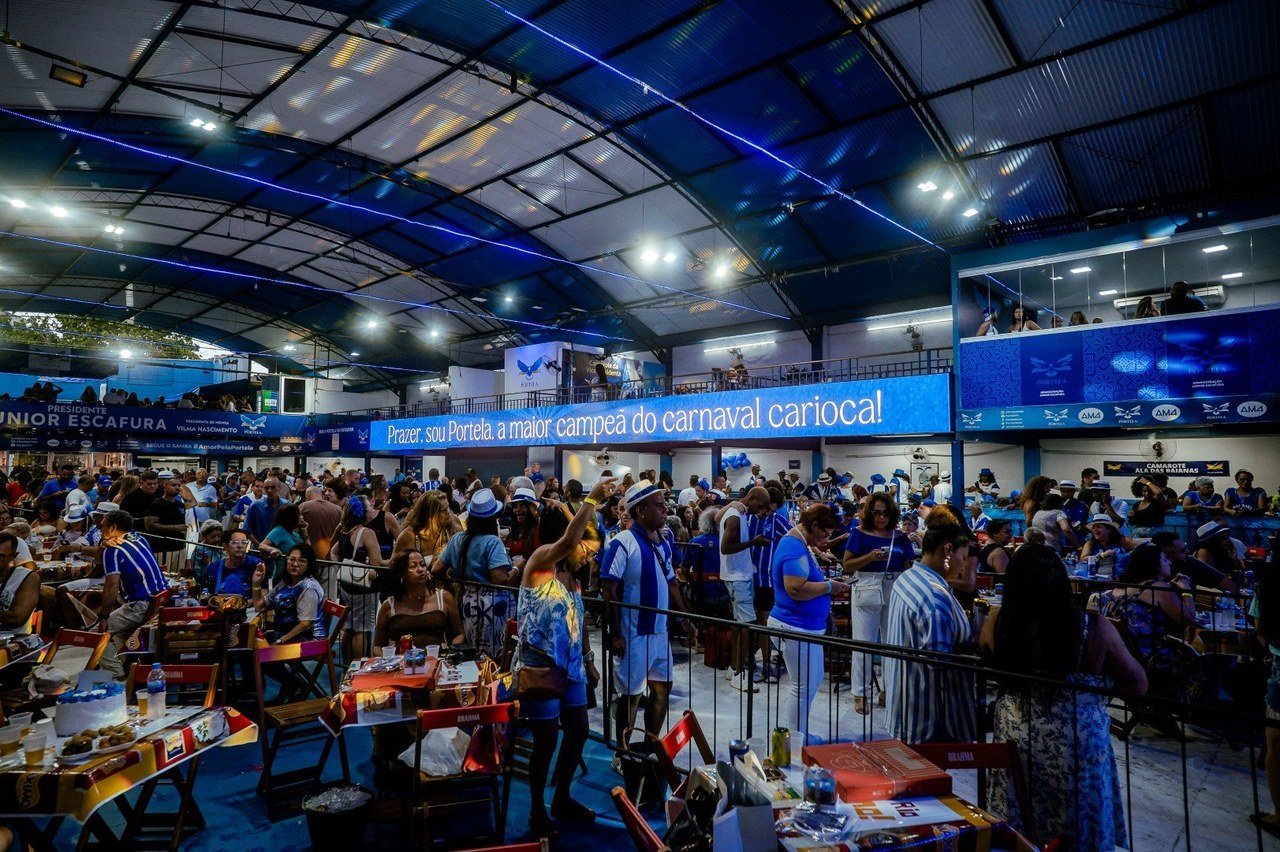 Portela celebra Monarco na final do samba-enredo 2027
