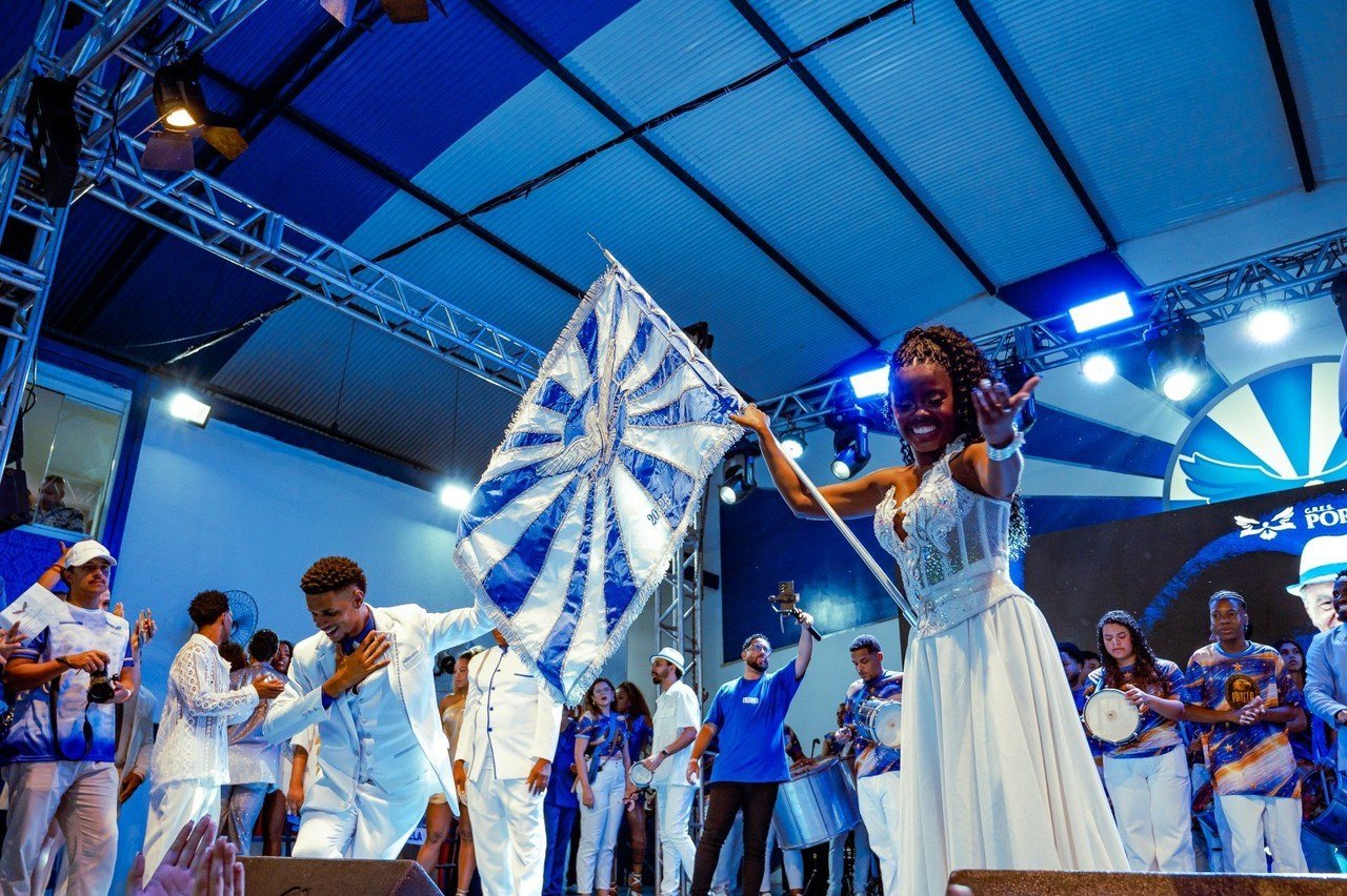 Portela celebra Monarco na final do samba-enredo 2027