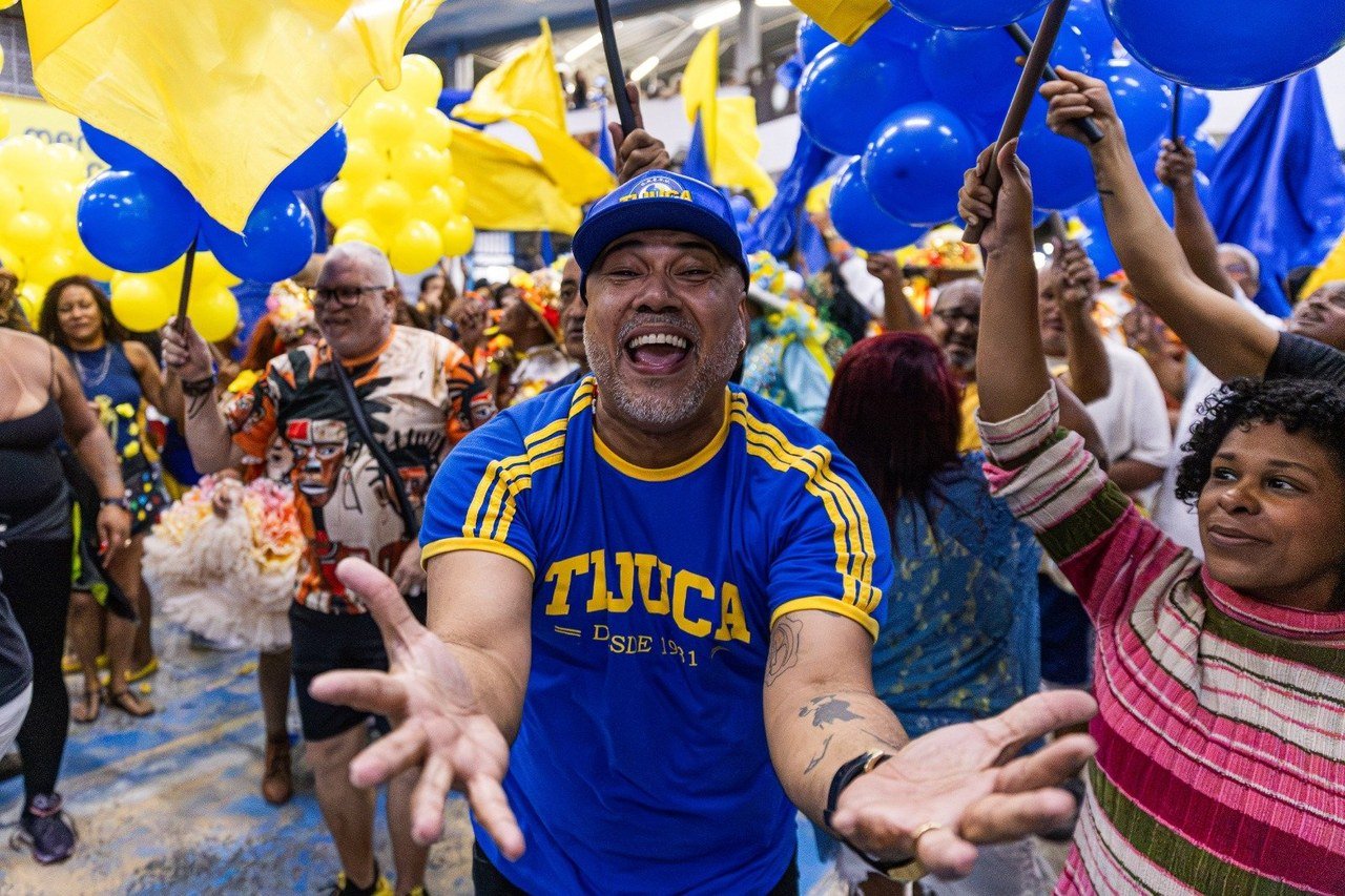 Unidos da Tijuca escolhe os quatro sambas para a grande final